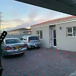 Naliya Guest House